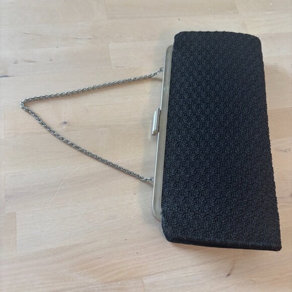 Vintage 1940s Black Clutch Purse with Silver toned frame and chain - Picture 6 of 9